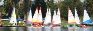  Nuestros Dinghies se alinearon 